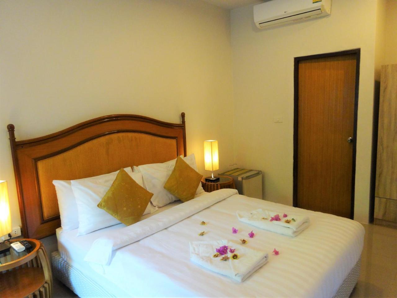 Bangrak Pier Samui Resort Exterior foto